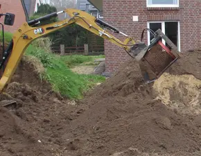 beregnungsanlagen-koeln-rasenneuanlage-bodenverbesserung